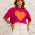 Cropped Oversize Coração Pixelado